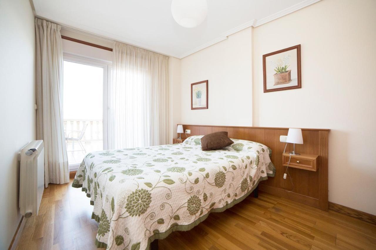 Apartamentos Ria De Bayona バイヨーナ エクステリア 写真