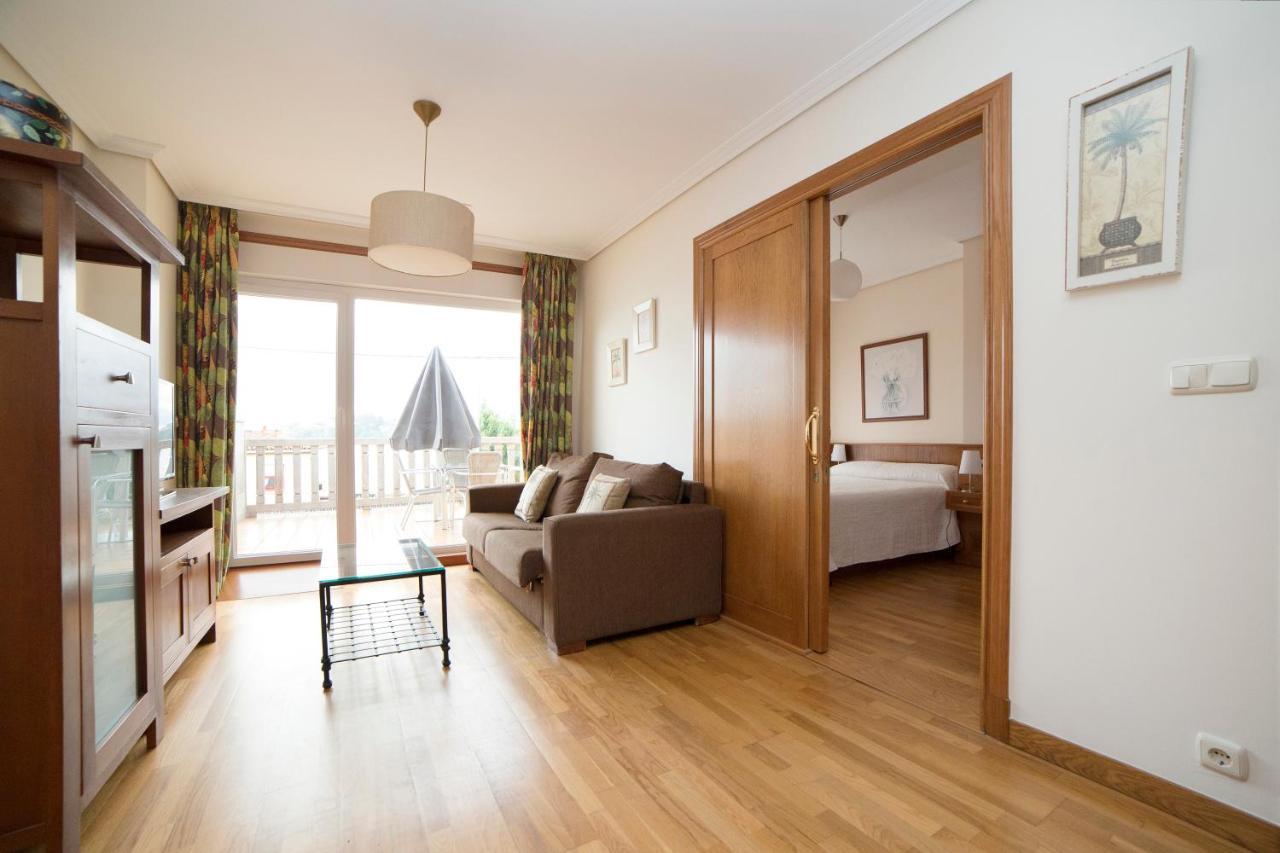 Apartamentos Ria De Bayona バイヨーナ エクステリア 写真