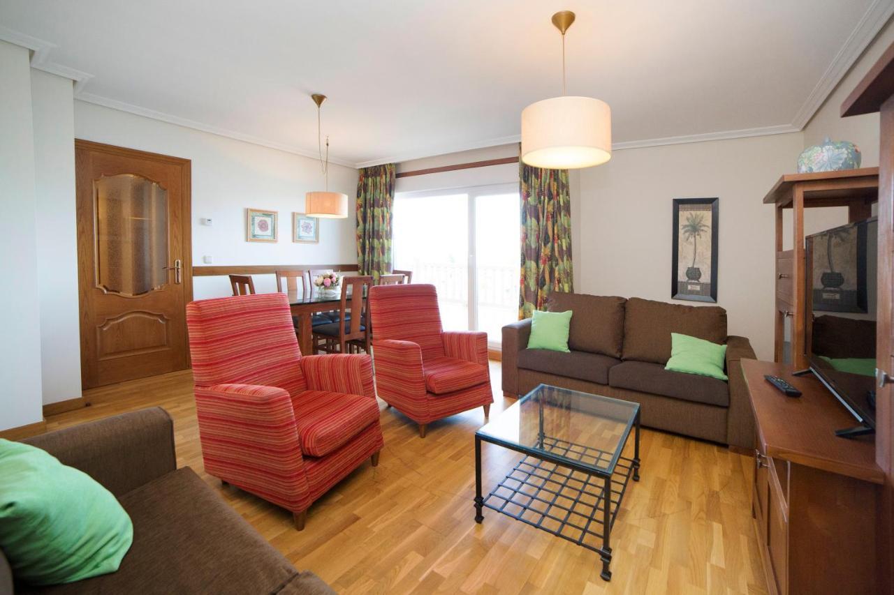 Apartamentos Ria De Bayona バイヨーナ エクステリア 写真