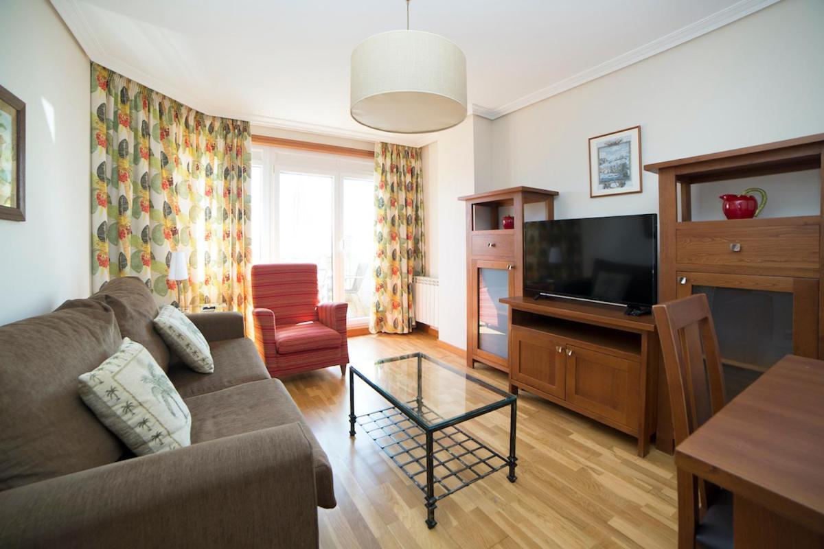 Apartamentos Ria De Bayona バイヨーナ エクステリア 写真